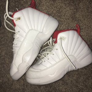 RETRO “FIBA” 12s